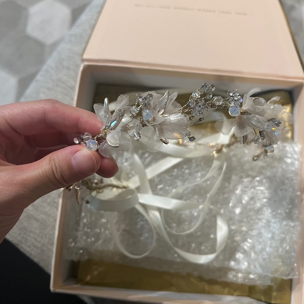 Twigs&honey tiara